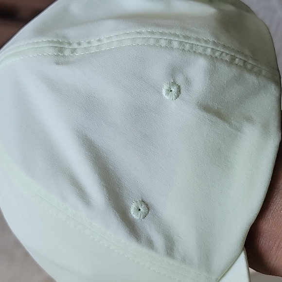 Lululemon Athletica Lime Green Cap - Picture 7 of 9